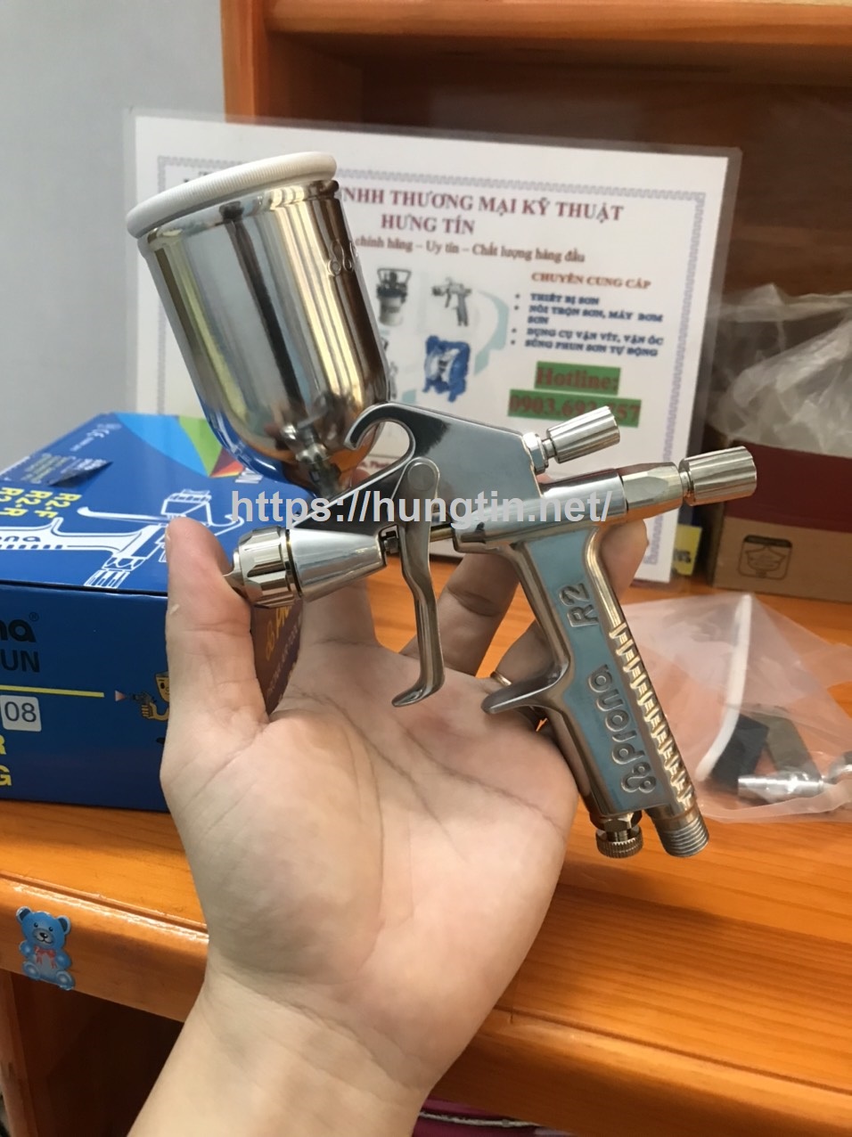 Súng phun sơn loại nhỏ Prona R2F (0.8mm)