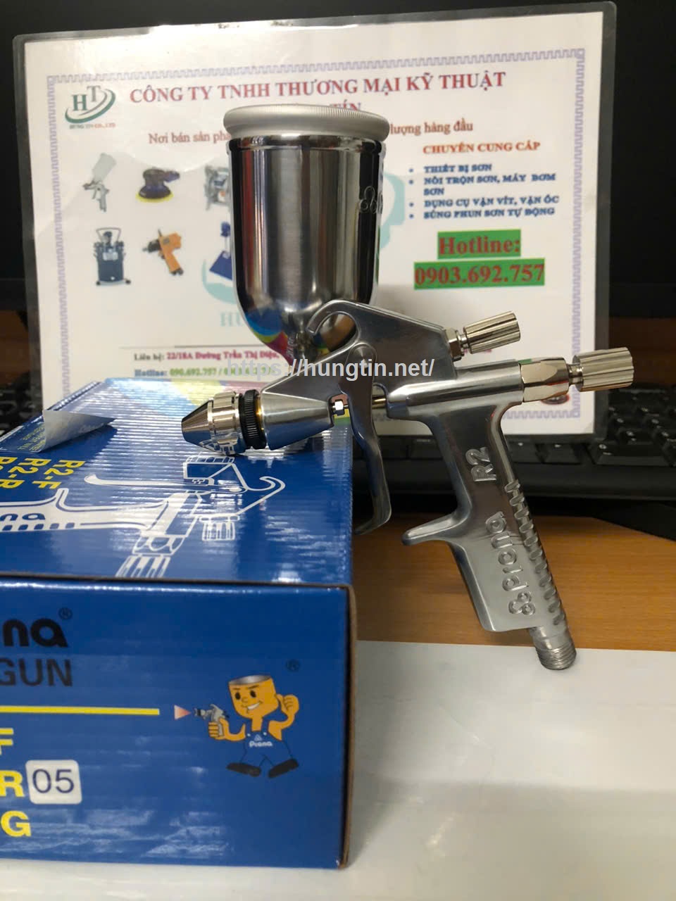 Súng phun sơn Prona R2-R béc 0.5mm