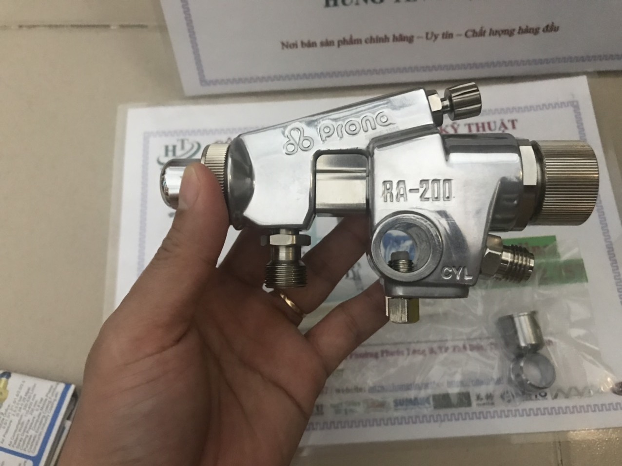 Súng phun sơn sần Prona SGD-RA200 chính hãng